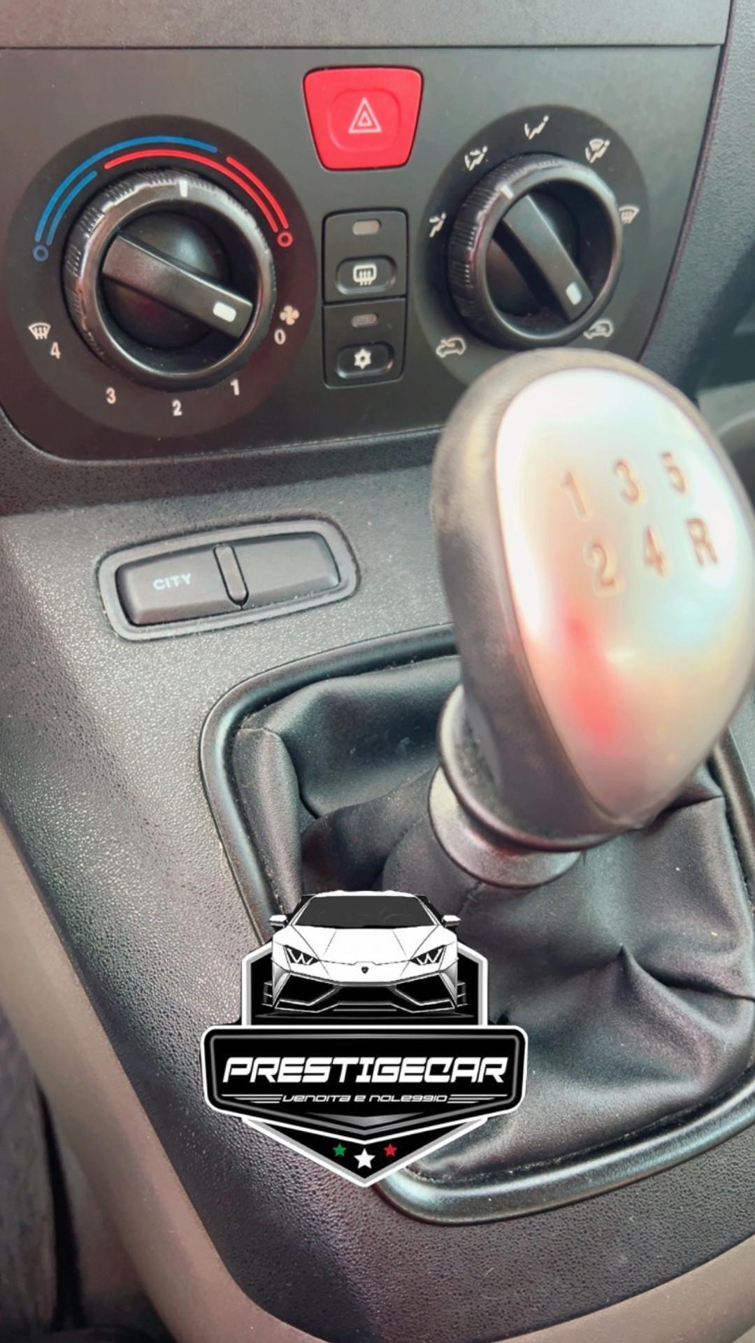 Fiat Idea 1.2 BlackLabel