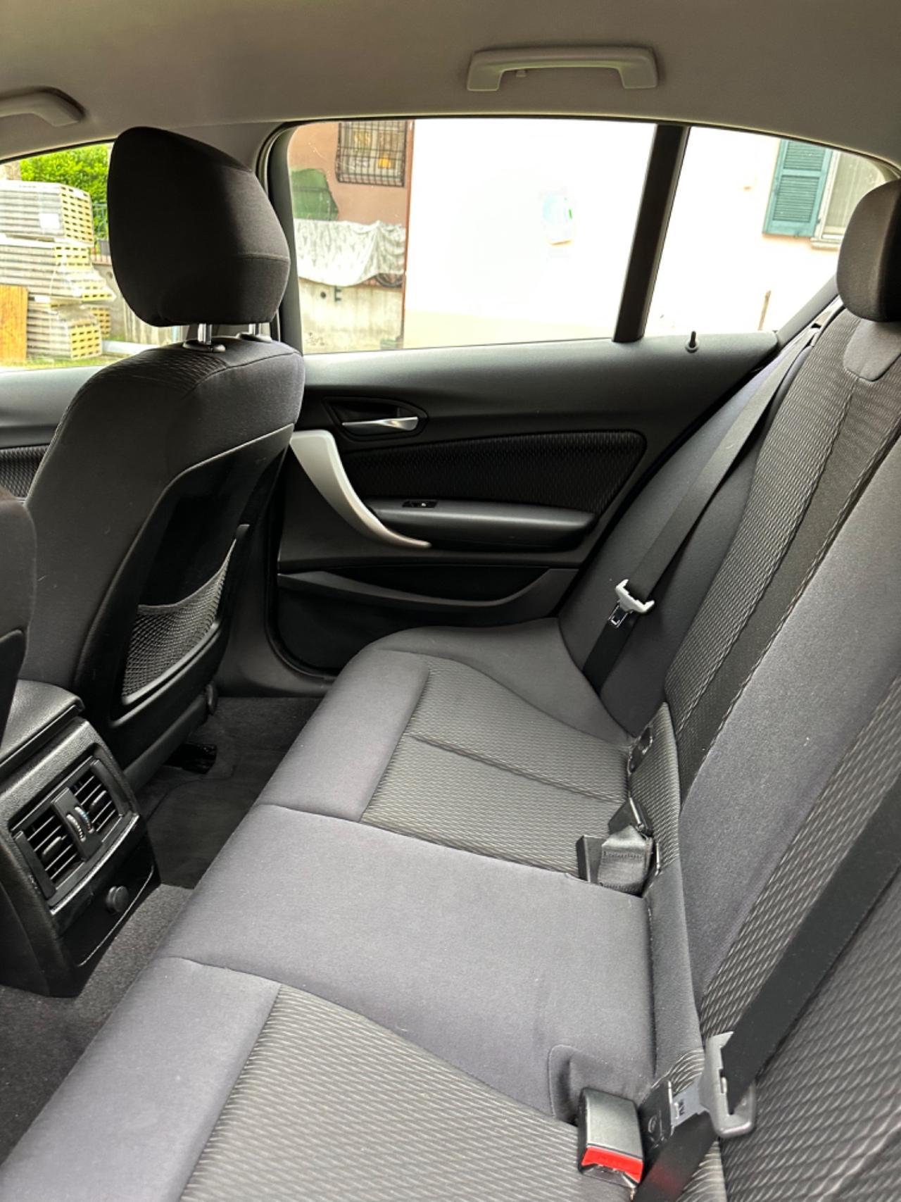 Bmw 116d 5p. URBAN GARANZ UNICOPR KMCERT EU5B
