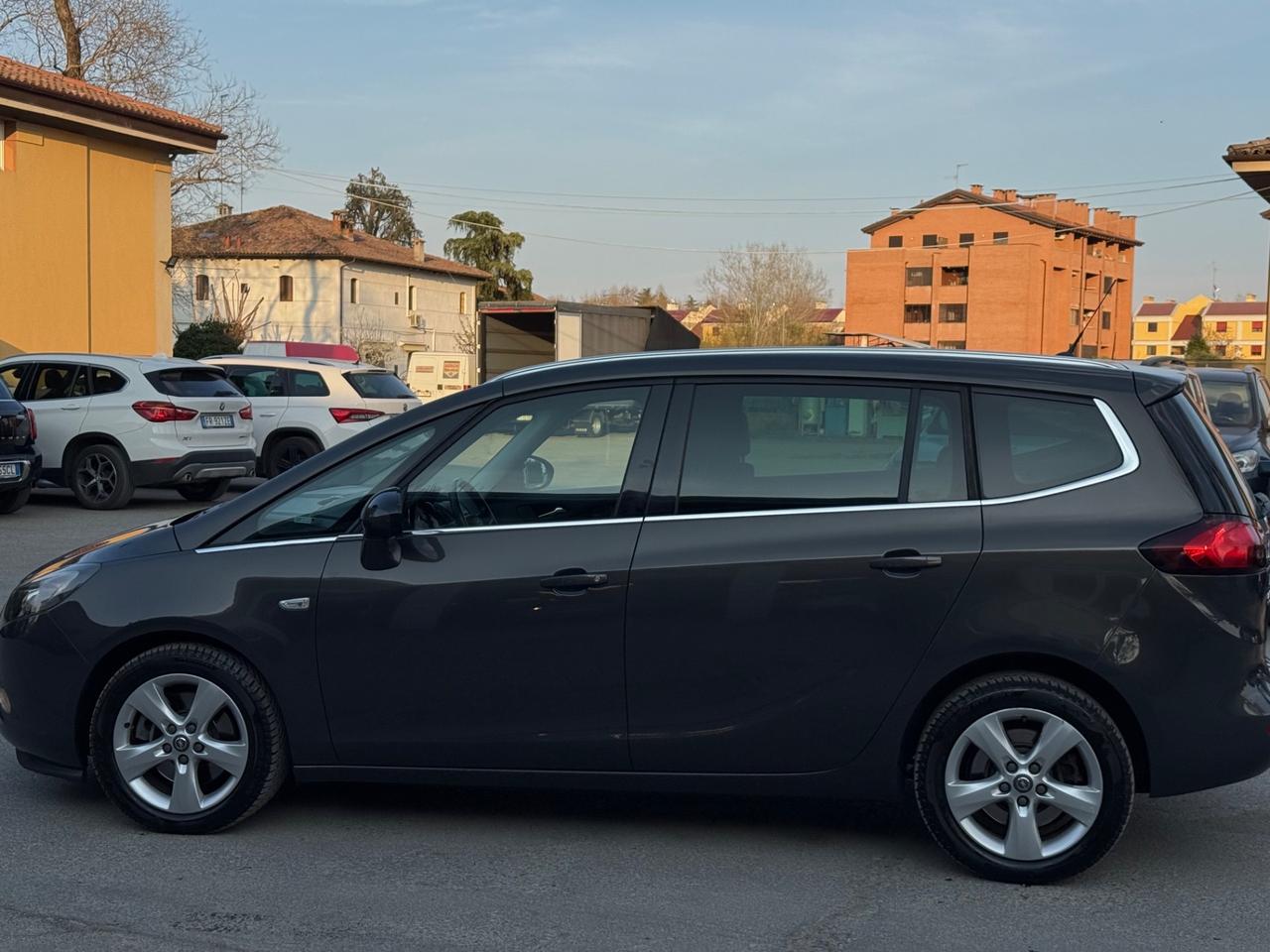 Opel Zafira Tourer 1.4 Turbo 140CV GPL Cosmo