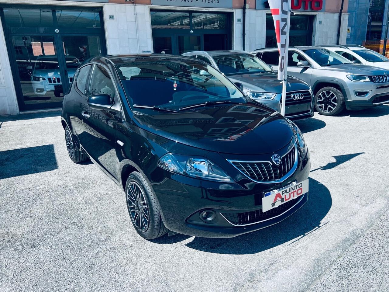 Lancia Ypsilon 1.0 S&S Hybrid Gold CARPLAY 27MILA