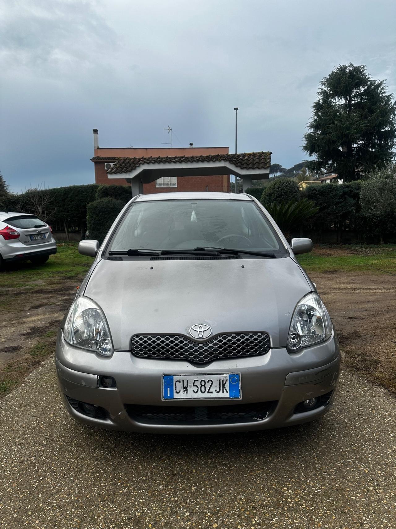 Toyota Yaris 1.0 3 porte Sol