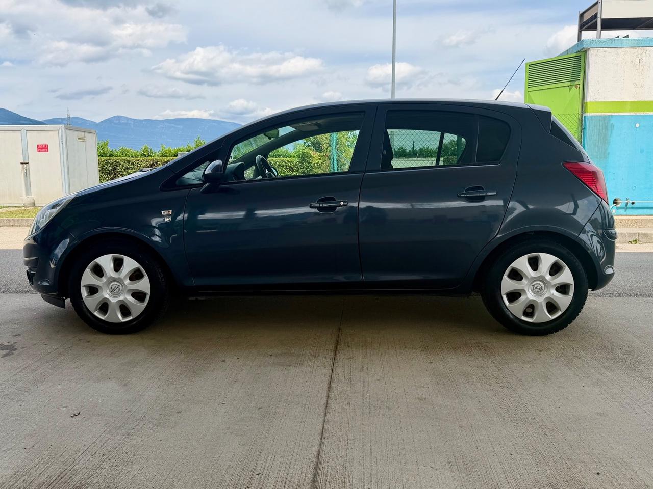 Opel Corsa 1.2 5 porte Edition