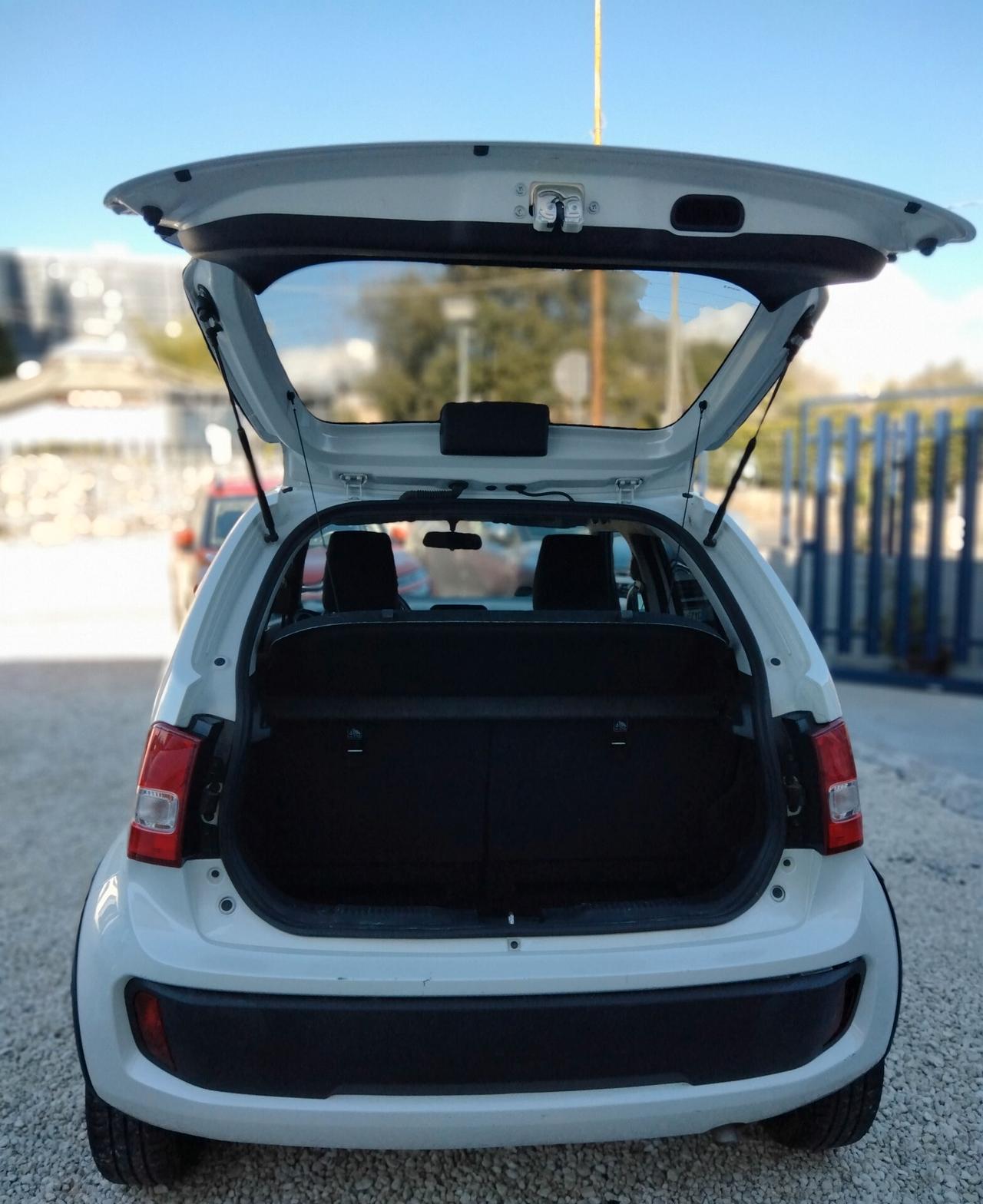 Suzuki Ignis 1.2 Hybrid Top