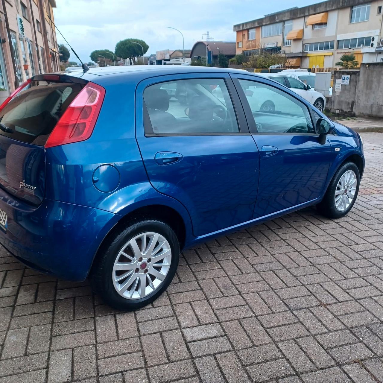 NEOPATENTATI G. PUNTO 1.4 BENZINA / METANO DI FABBRICA