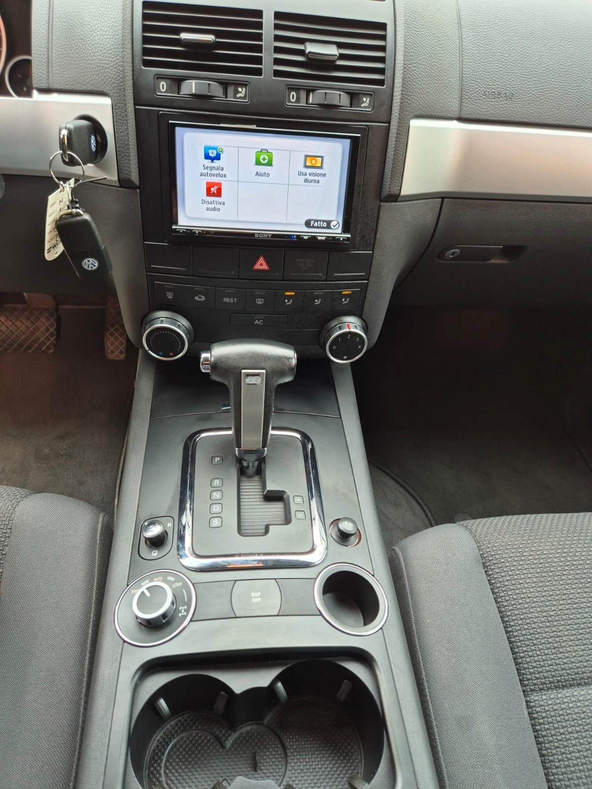 Volkswagen Touareg 2.5 R5 TDI DPF tiptronic Exclusive 92.000 km