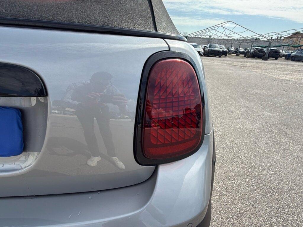 Mini Mini Cooper Cabrio 2.0 C Classic Auto