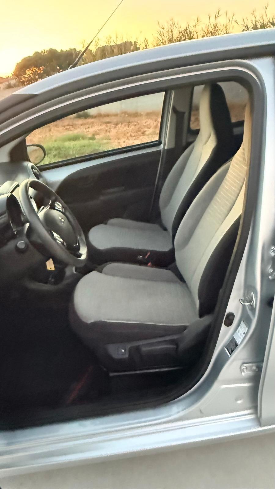 Citroen C1 PureTech 82 5 porte Shine