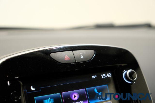RENAULT Clio TCe 12V 75 CV 5 PORTE MOSCHINO ZEN FULL LED
