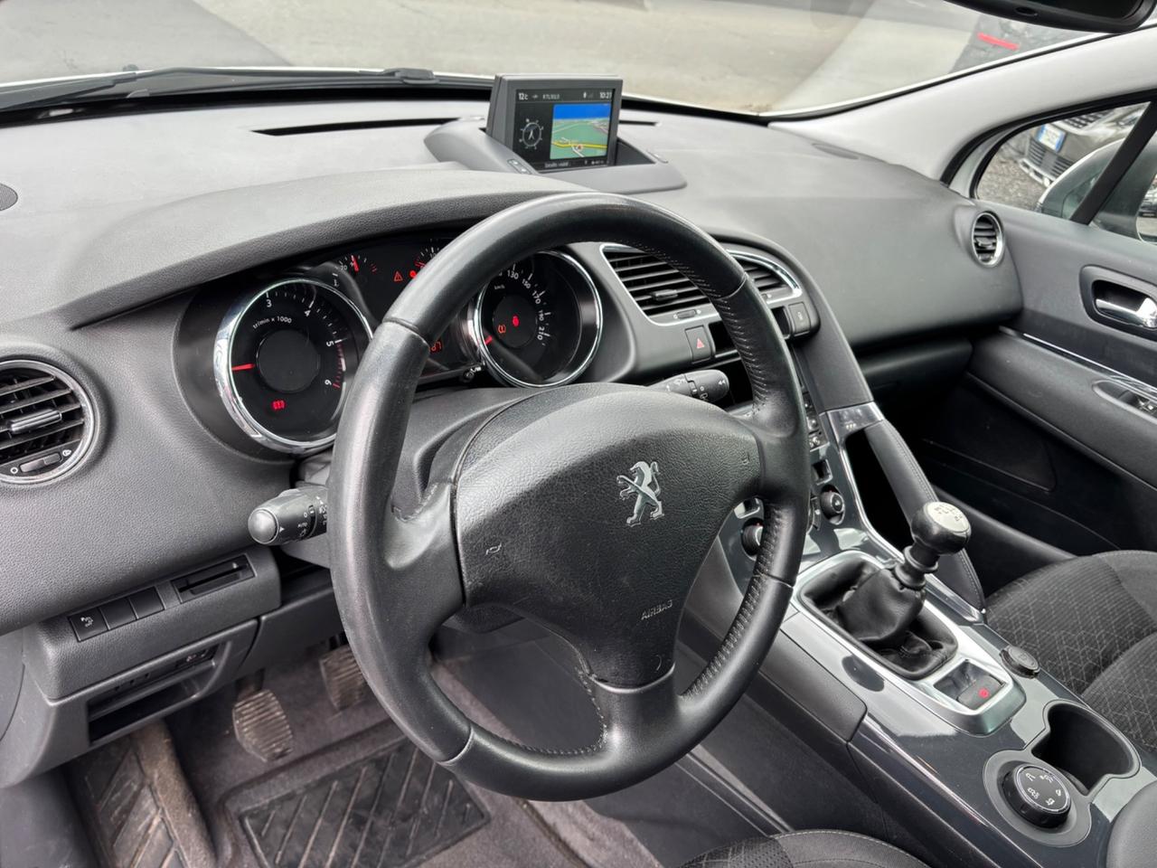 Peugeot 3008 1.6 HDi 115CV Business