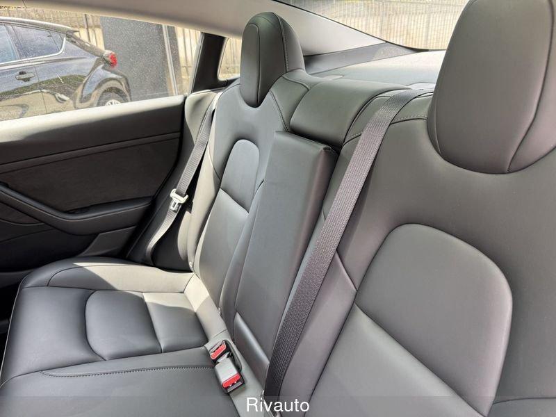 Tesla Model 3 RWD