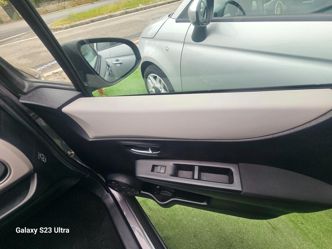 Toyota Yaris 1.0 5 porte Lounge