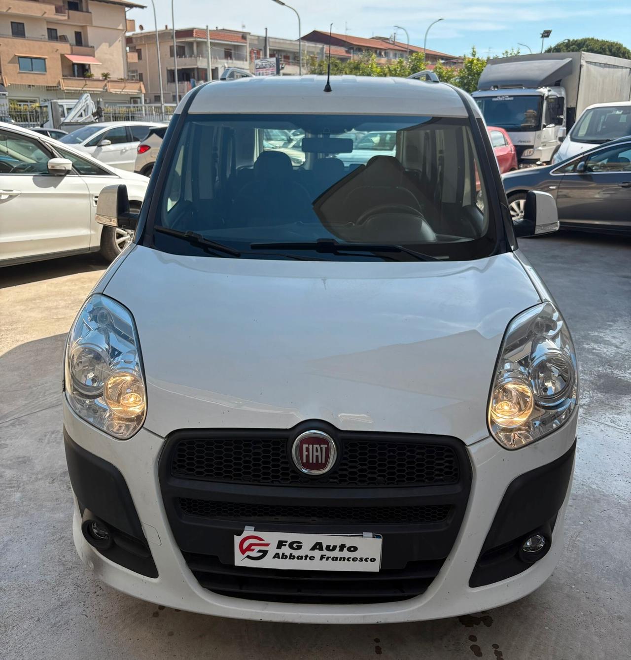 Fiat Doblò 1.6 MJT 16V 90CV Dualogic Emotion AUTOMATICO