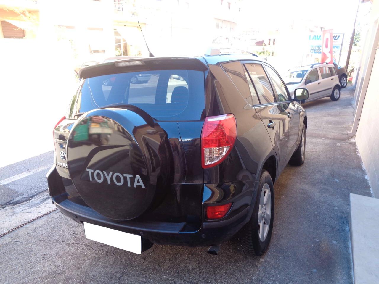 Toyota RAV4 2.2 D-4D 136CV Sol (Finanziabile)