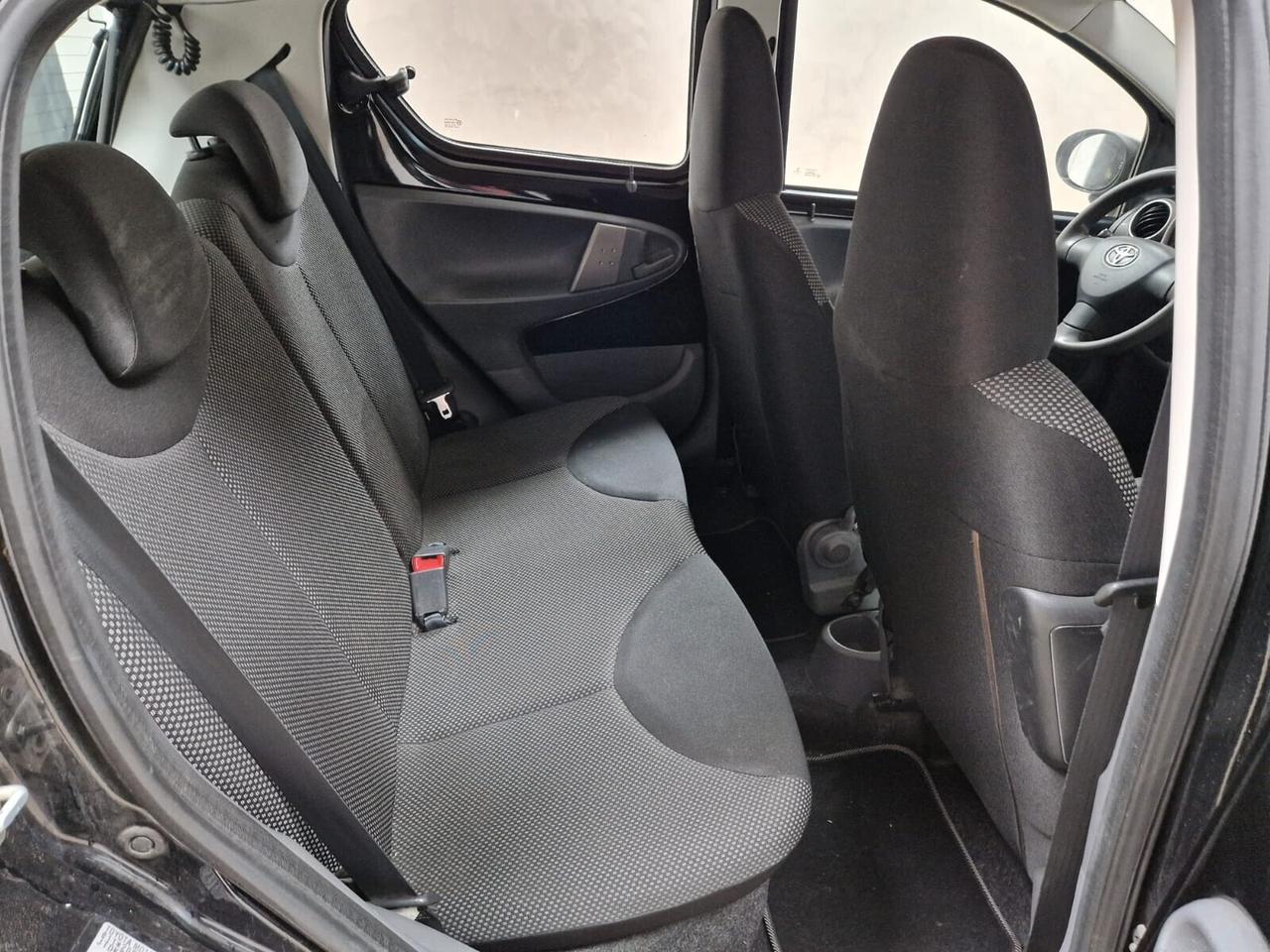 Toyota Aygo 1.0 5 porte Automatica