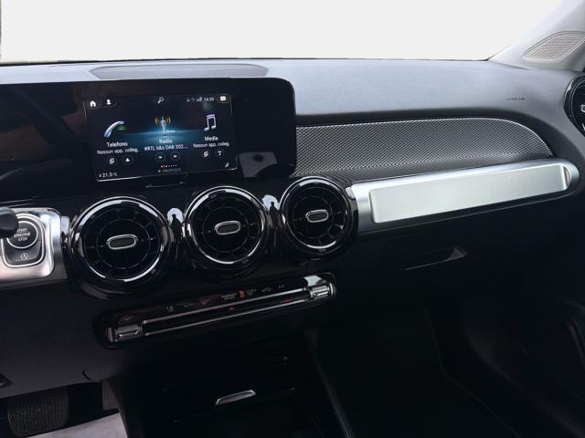 MERCEDES-BENZ GLB 180 d Automatic Business
