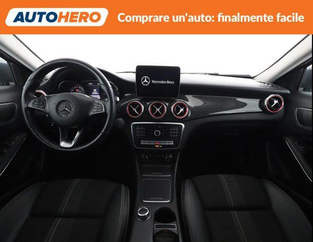 MERCEDES-BENZ GLA 200 d Automatic Sport