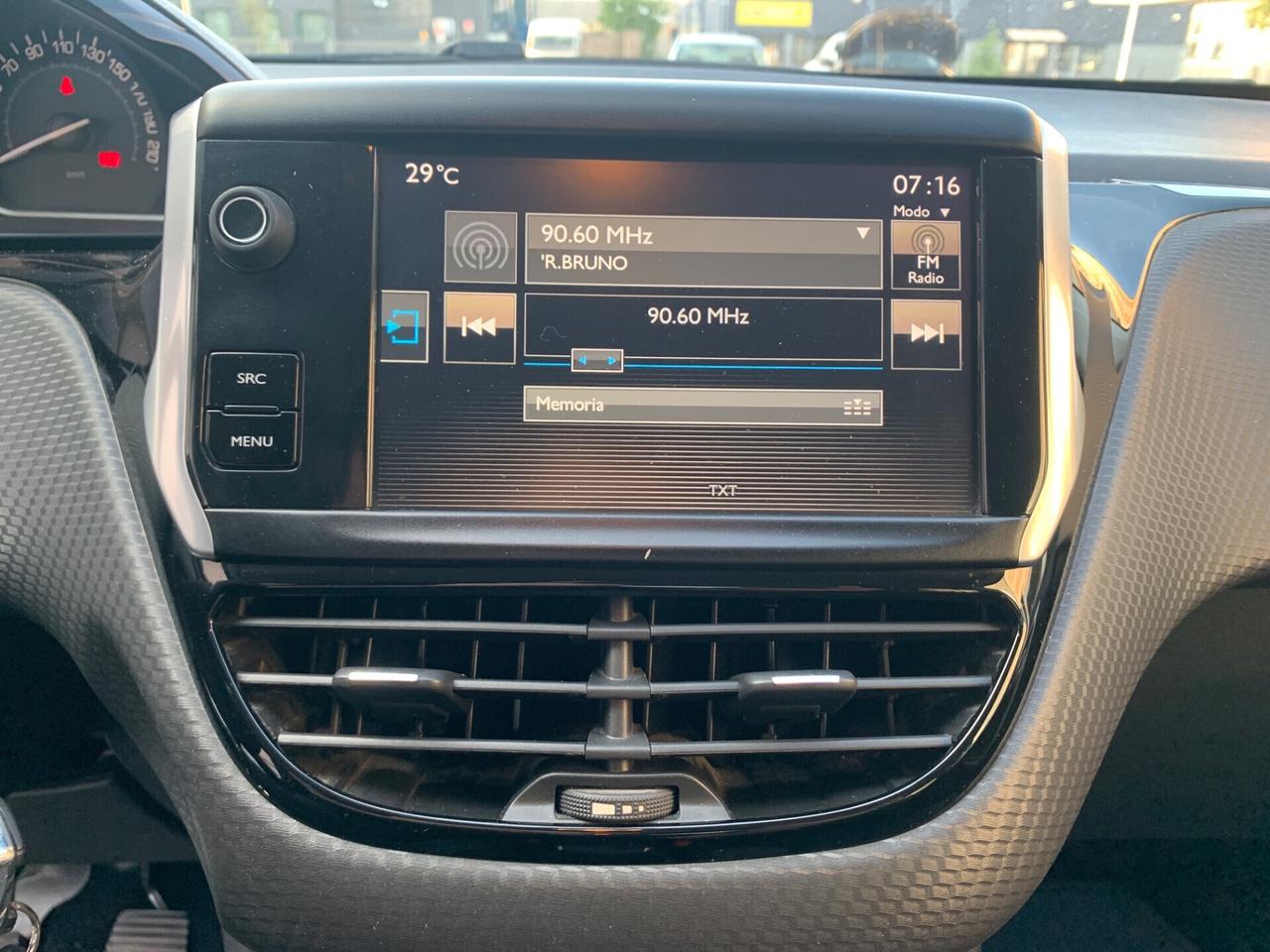 Peugeot 2008 BlueHDi