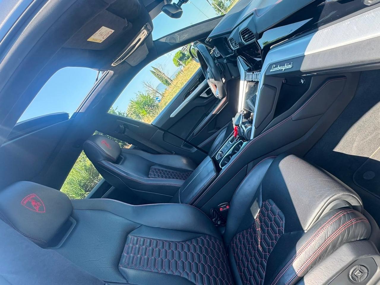 Lamborghini Urus 4.0 italia accetto permute iva compresa