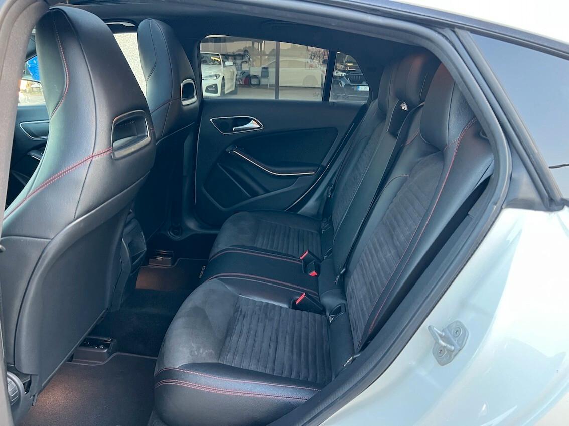Mercedes-Benz CLA 220 CDI Shooting Brake Premium AMG TETTO APRIBILE FULL