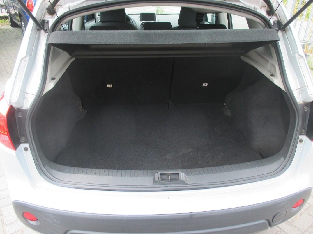 Nissan Qashqai 1.5 dCi DPF Tekna