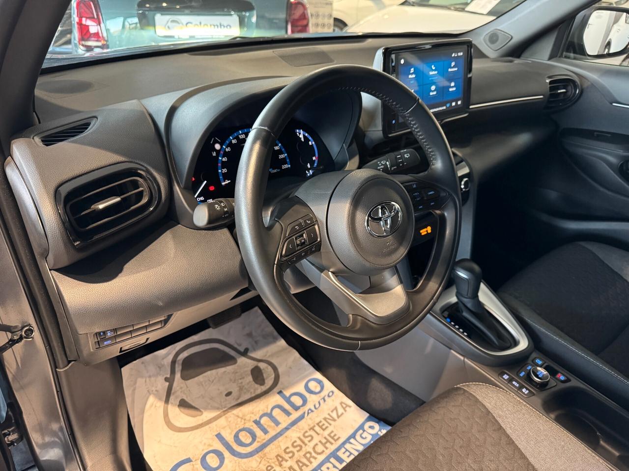 Toyota Yaris Cross 1.5h Trend fwd 130cv e-cvt Led App conn Cam 17" Neop