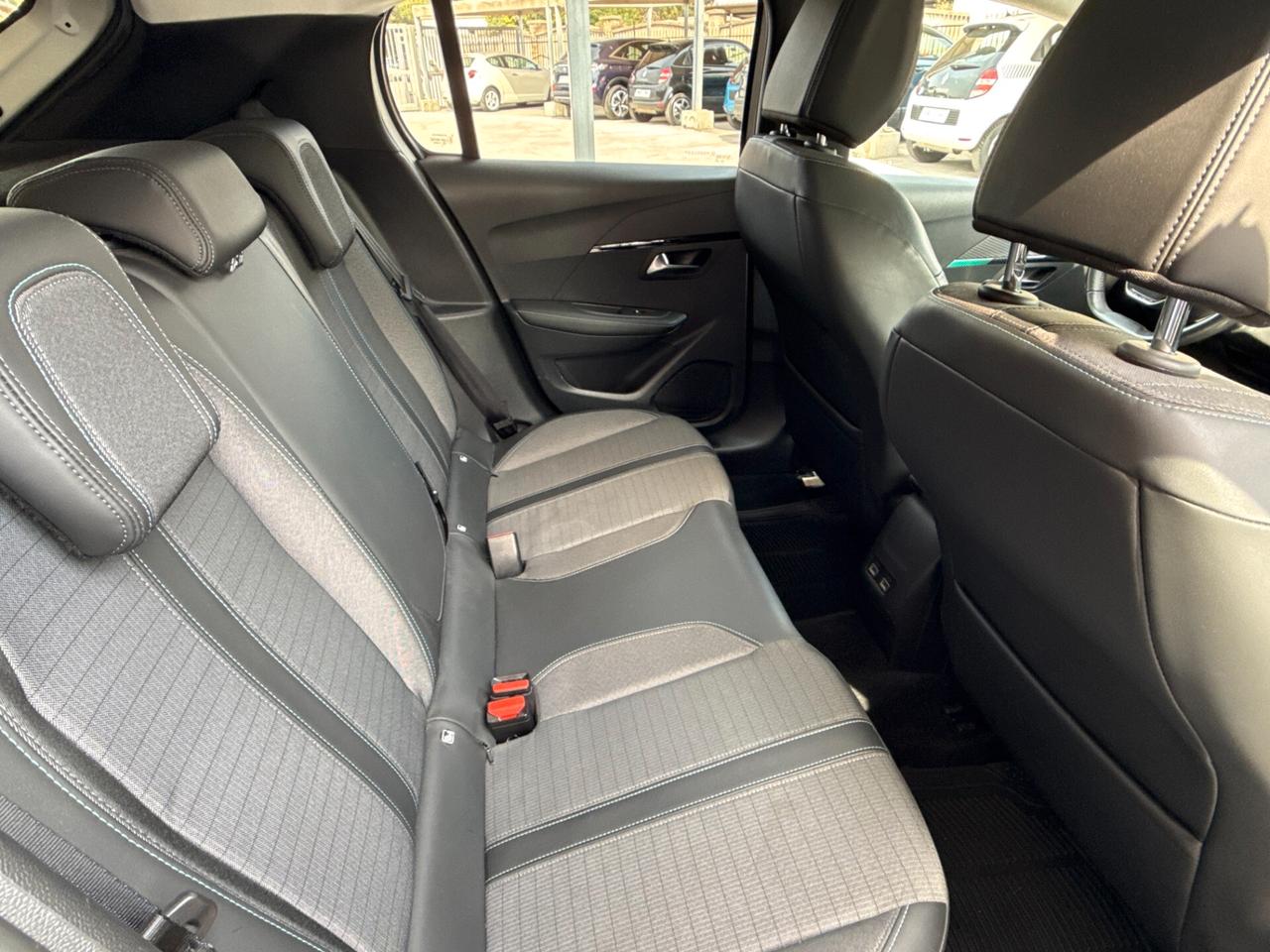 Peugeot 208 100cv 5 porte Allure