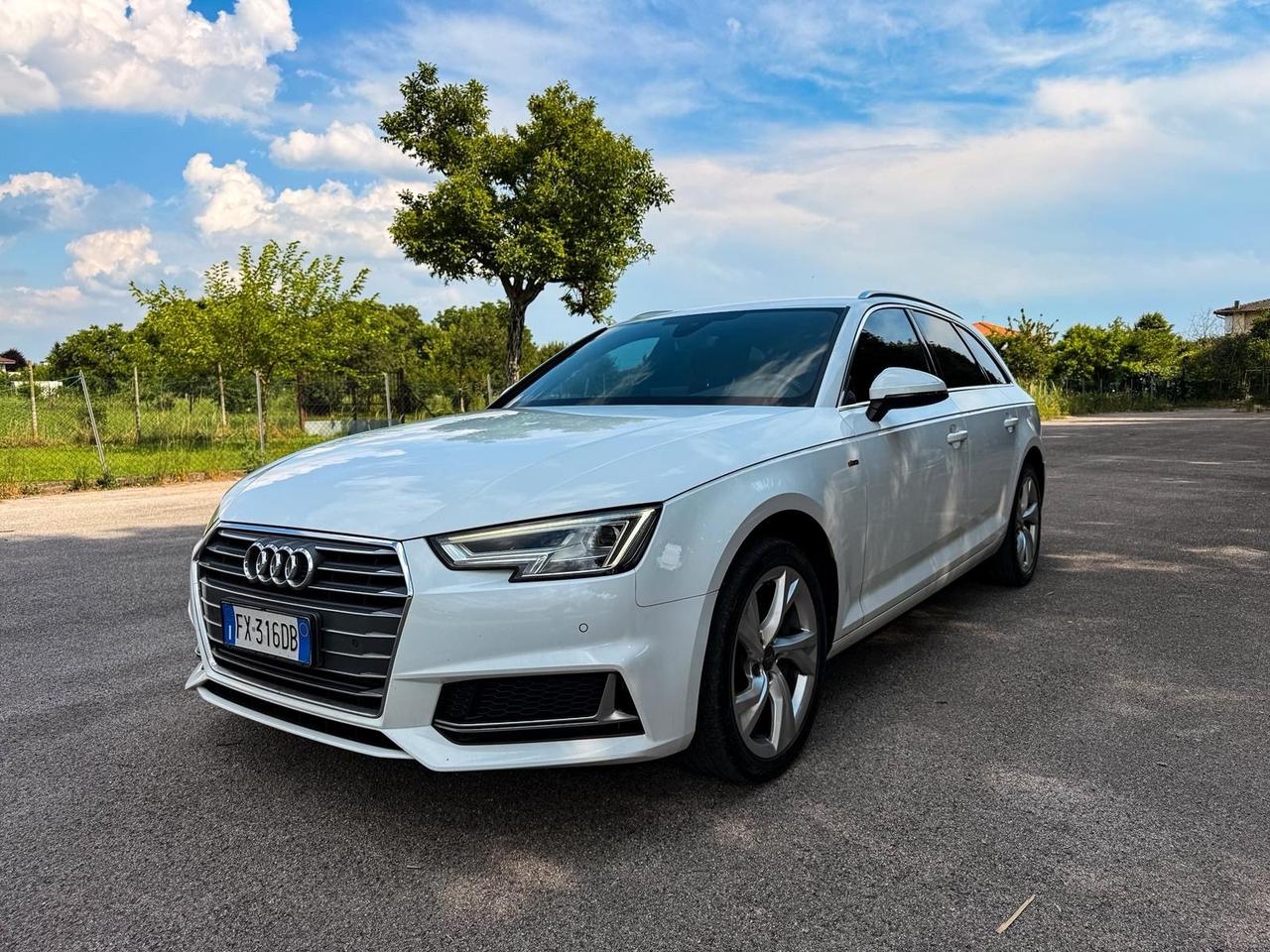 Audi A4 45 TFSI quattro S tronic Sport