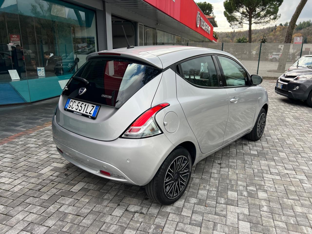 Lancia Ypsilon 1.0 FireFly 5 porte S&S Hybrid Ecochic