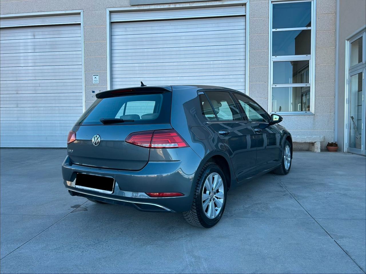 Volkswagen Golf 1.6 TDI 115 CV 5p. Business BlueMotion Technology