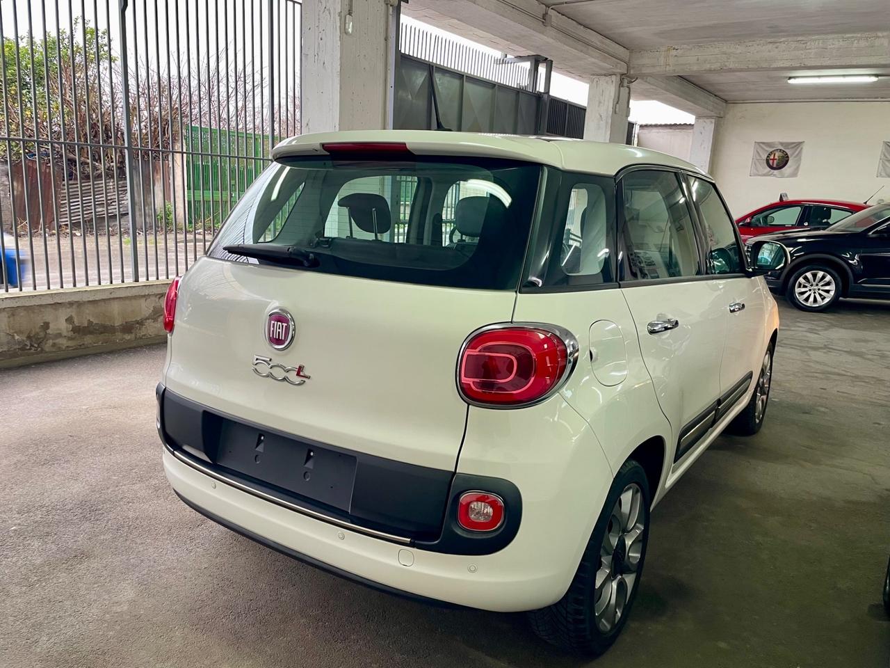 Fiat 500L 1.6 Multijet 105 CV Lounge tetto nav sensori ecc dal nord