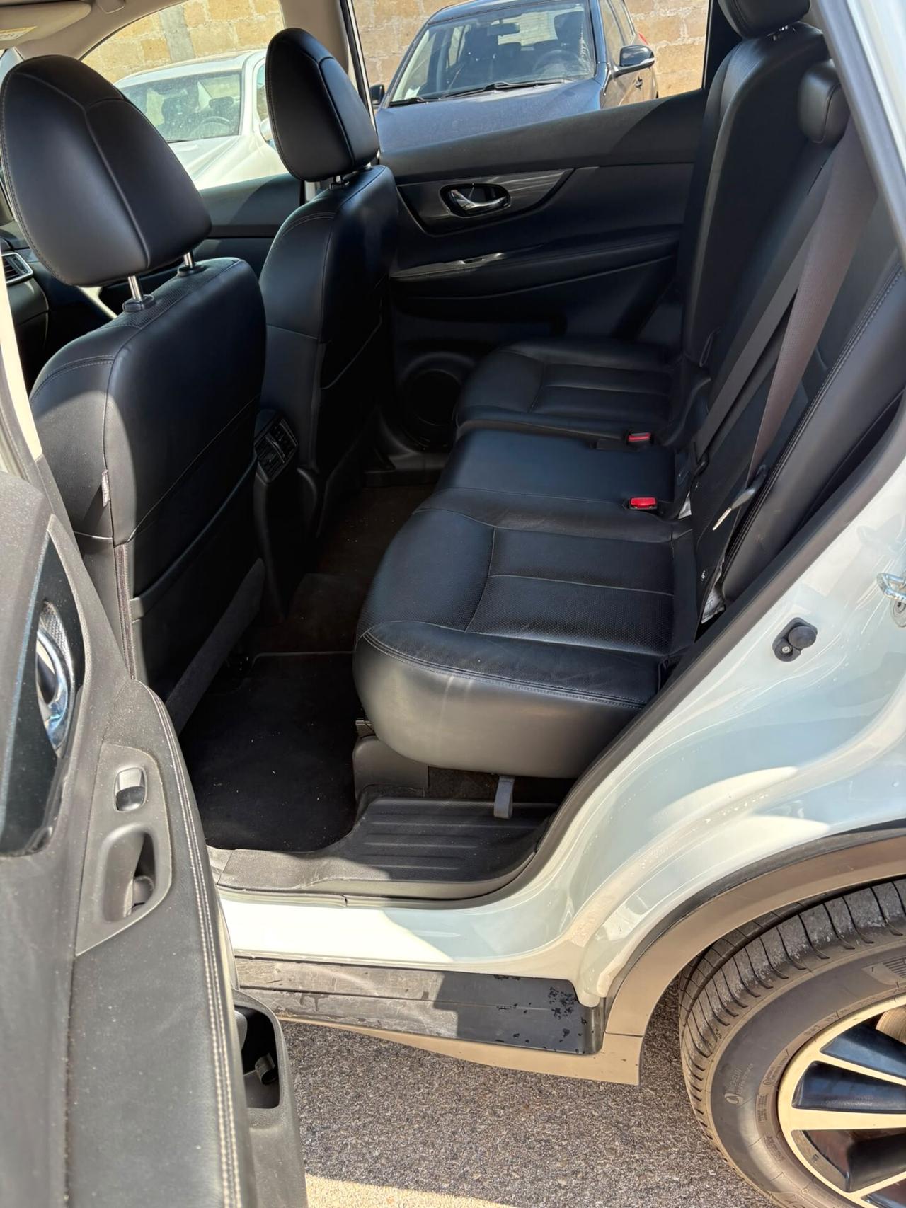 Nissan X-Trail 1.6 dCi 2WD Tekna TETTO APRIBILE UNIPRO