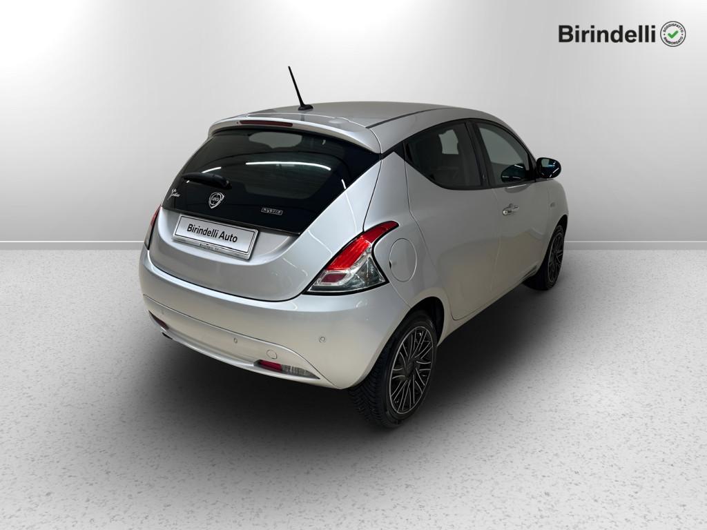 LANCIA Ypsilon 3ª serie - Ypsilon 1.0 FireFly 5 porte S&S Hybrid Ecochic Silver