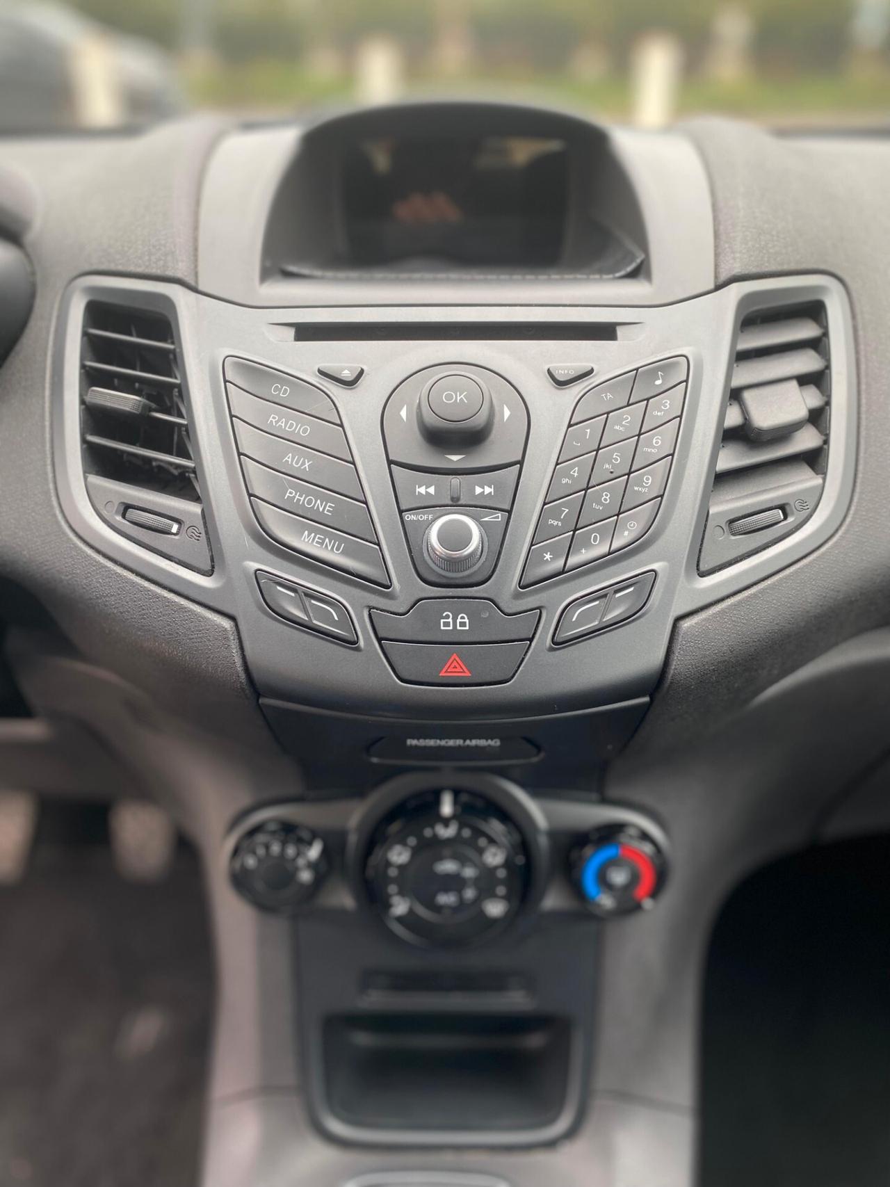 Ford Fiesta 1.4 5 porte Bz.- GPL