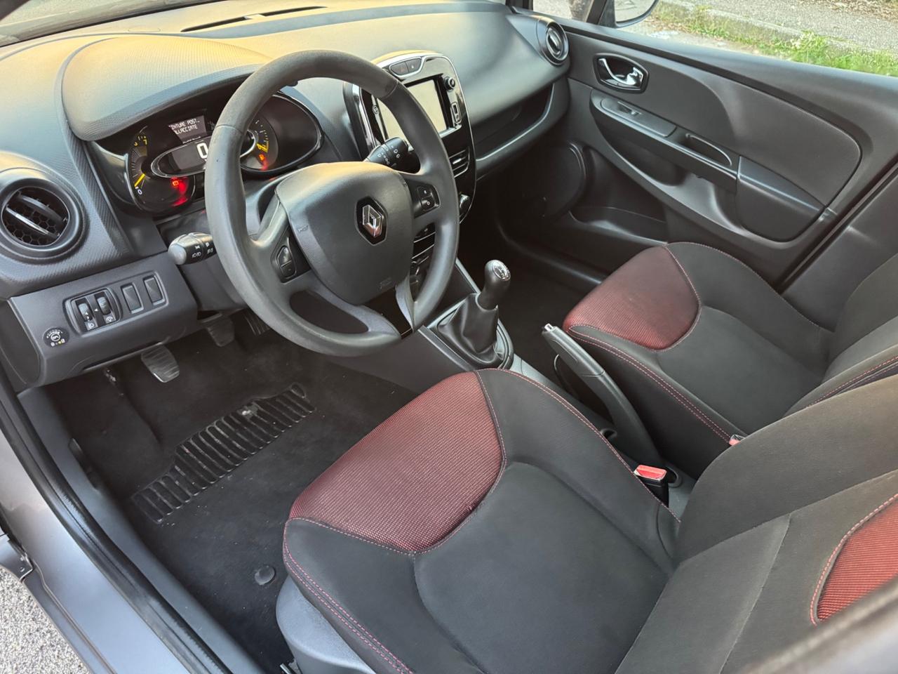 Renault Clio manutenzione completa idonea ai neopatentati