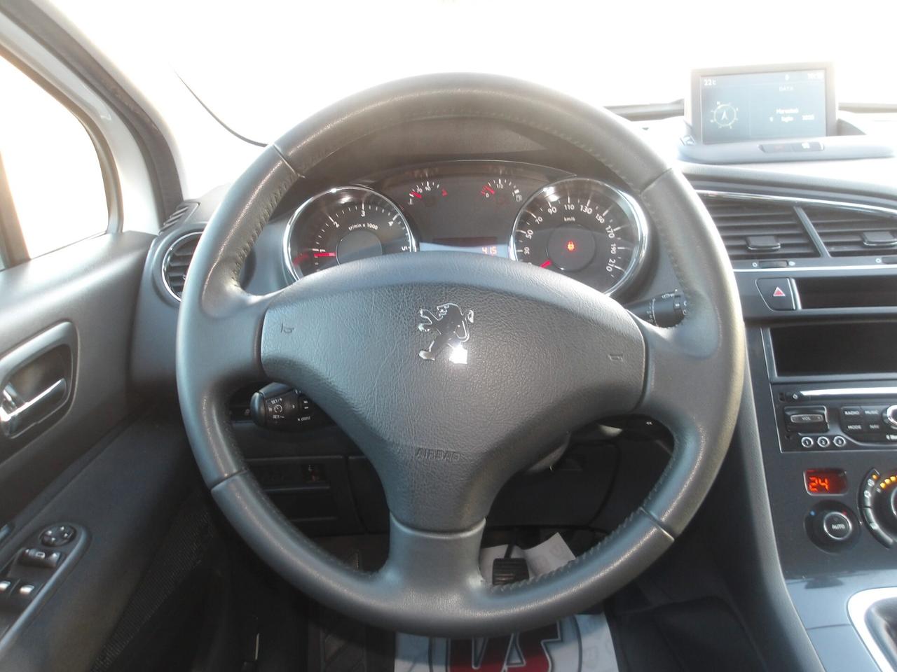 PEUGEOT 5008 1.6 DIESEL-GARANZIA FULL