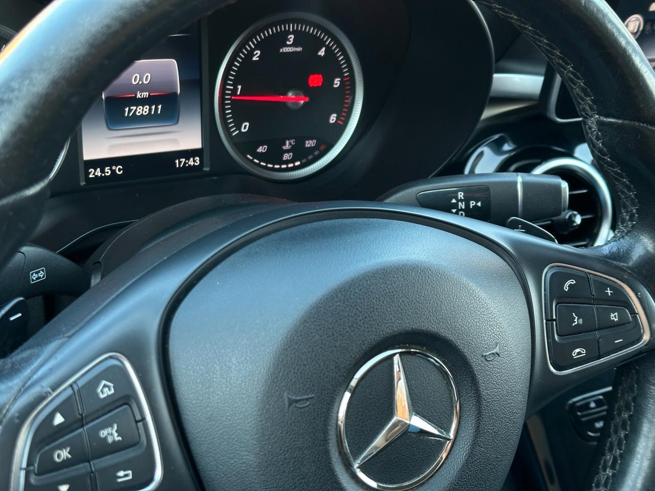 MERCEDES-BENZ C 180 d Auto Business