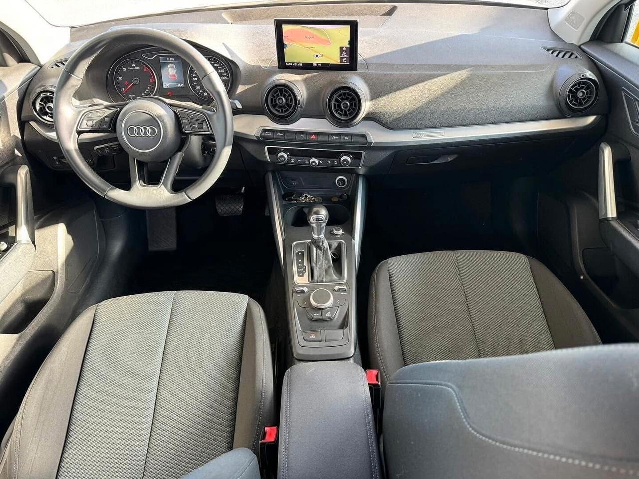 Q2 1.6 TDI S-Line