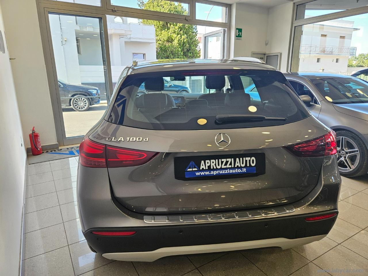 MERCEDES-BENZ GLA 180 d Automatic Advanced