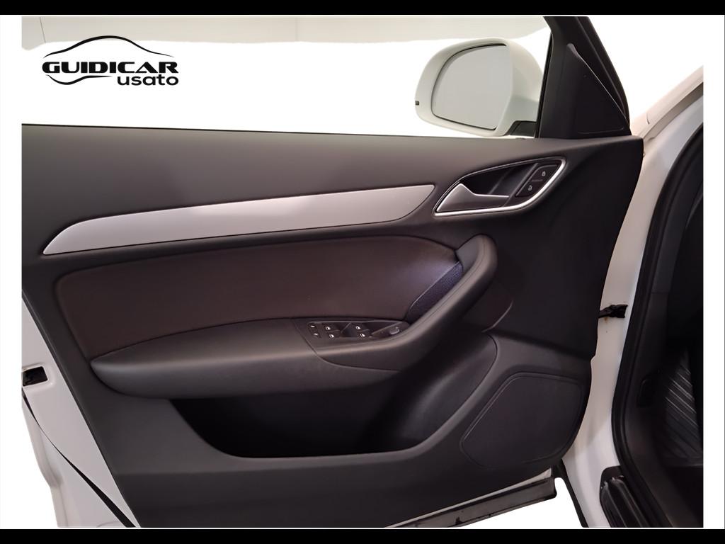 AUDI Q3 I 2015 - Q3 2.0 tdi Business 120cv s-tronic