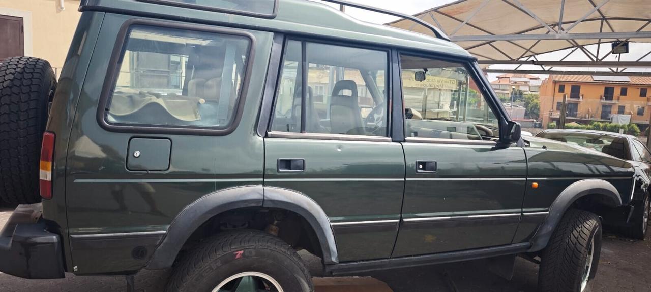 Land Rover Discovery 3.5i V8 5 porte