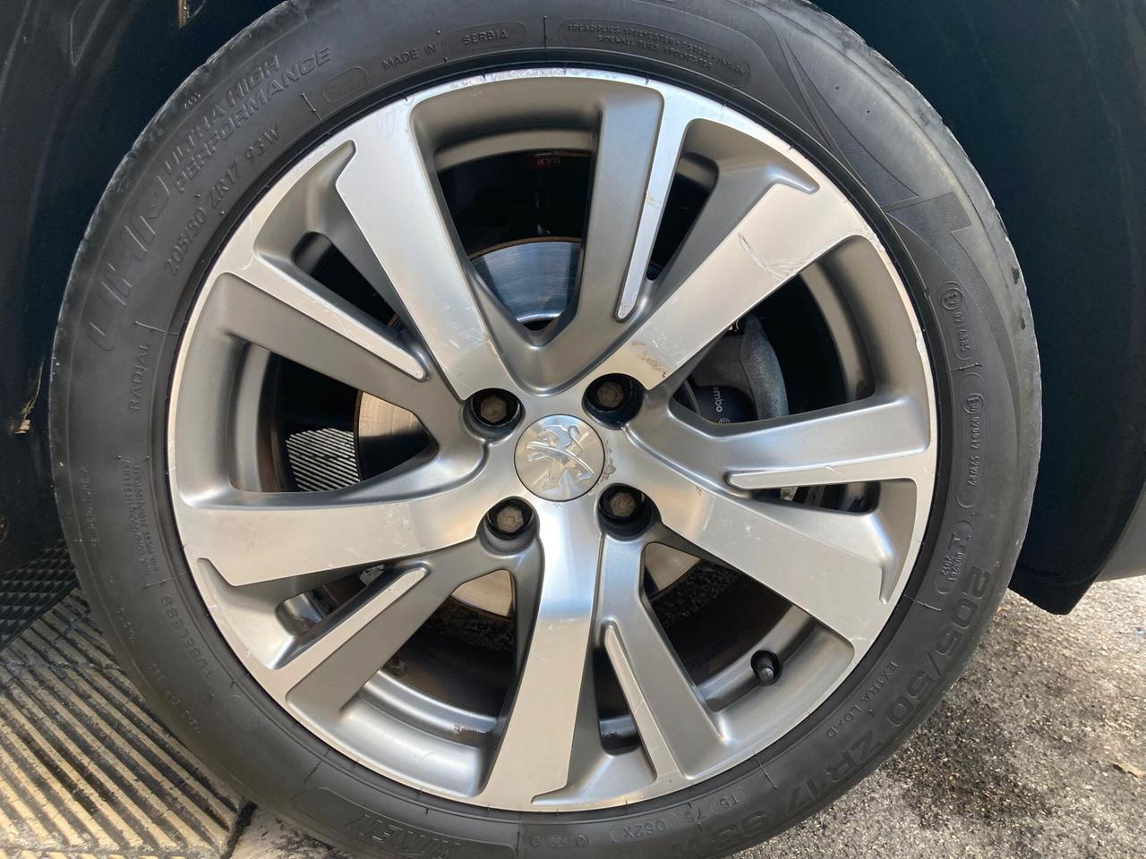 Peugeot 2008 1.6 e-HDi - PERFETTA - 2014