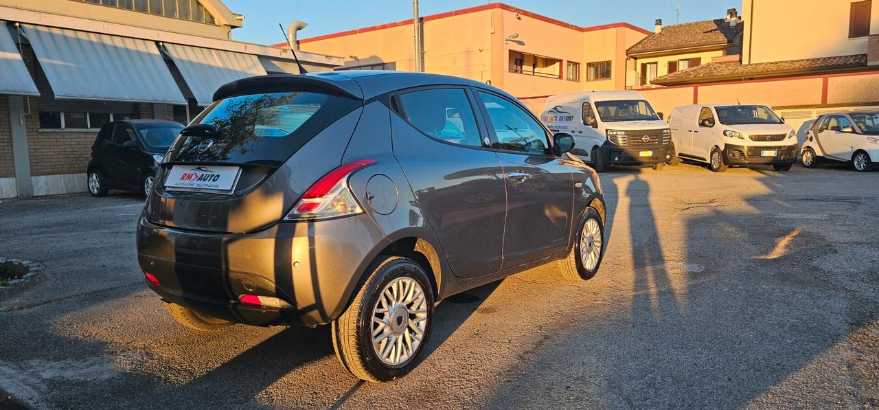 Lancia Ypsilon 0.9 TwinAir 85 CV Metano Ecochic
