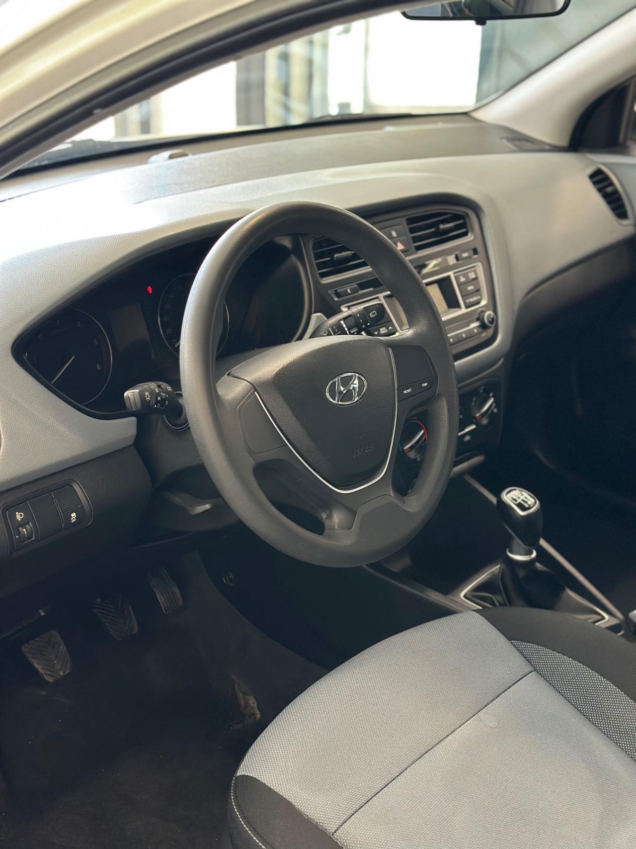 Hyundai i20 1.1 CRDi 12V 5 porte Comfort