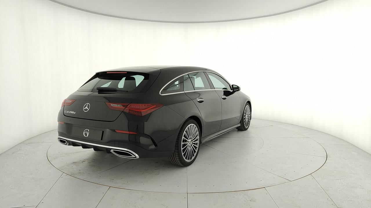 Mercedes-Benz CLA Shooting Brake 200 d AMG Line Advanced Plus auto