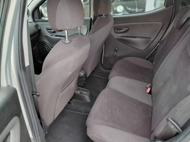 LANCIA Ypsilon 1.2 69 CV 5 porte Platinum