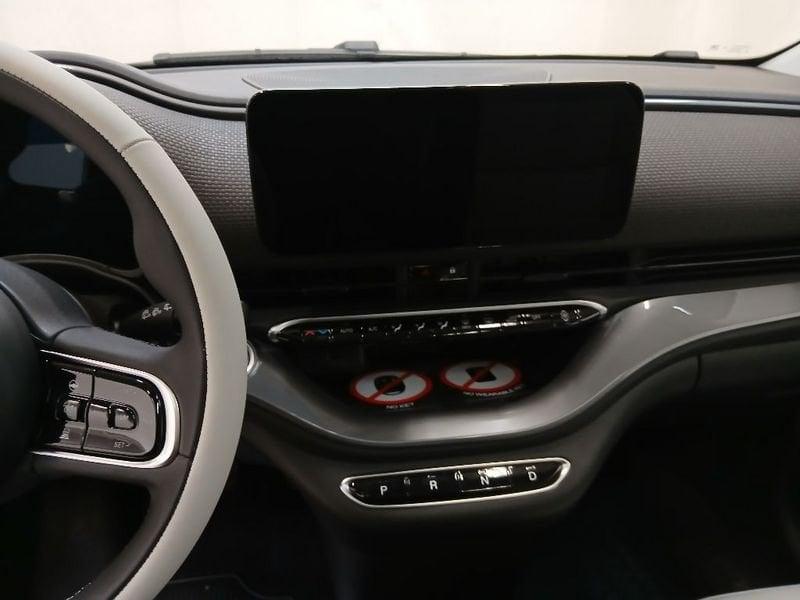 FIAT 500 500e 42 kWh La Prima
