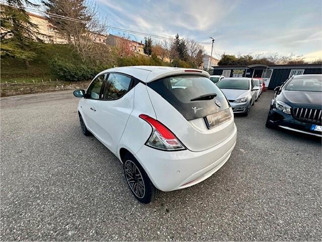 Lancia Ypsilon 1.2 69 CV 5 porte GPL Ecochic Gold