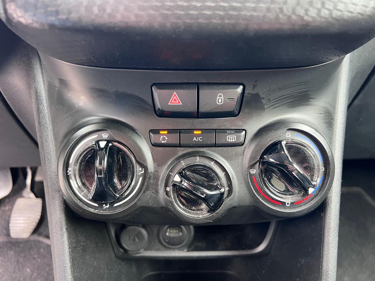 Peugeot 2008 1.2 PureTech 82 #9549