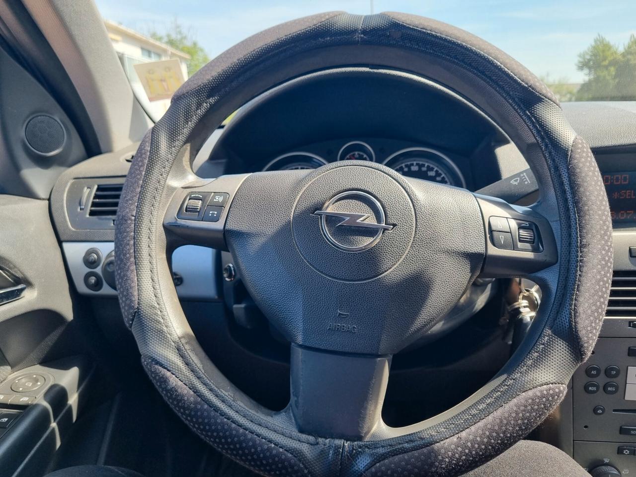 Opel Astra 1.7 CDTI 101CV 5 porte Cosmo