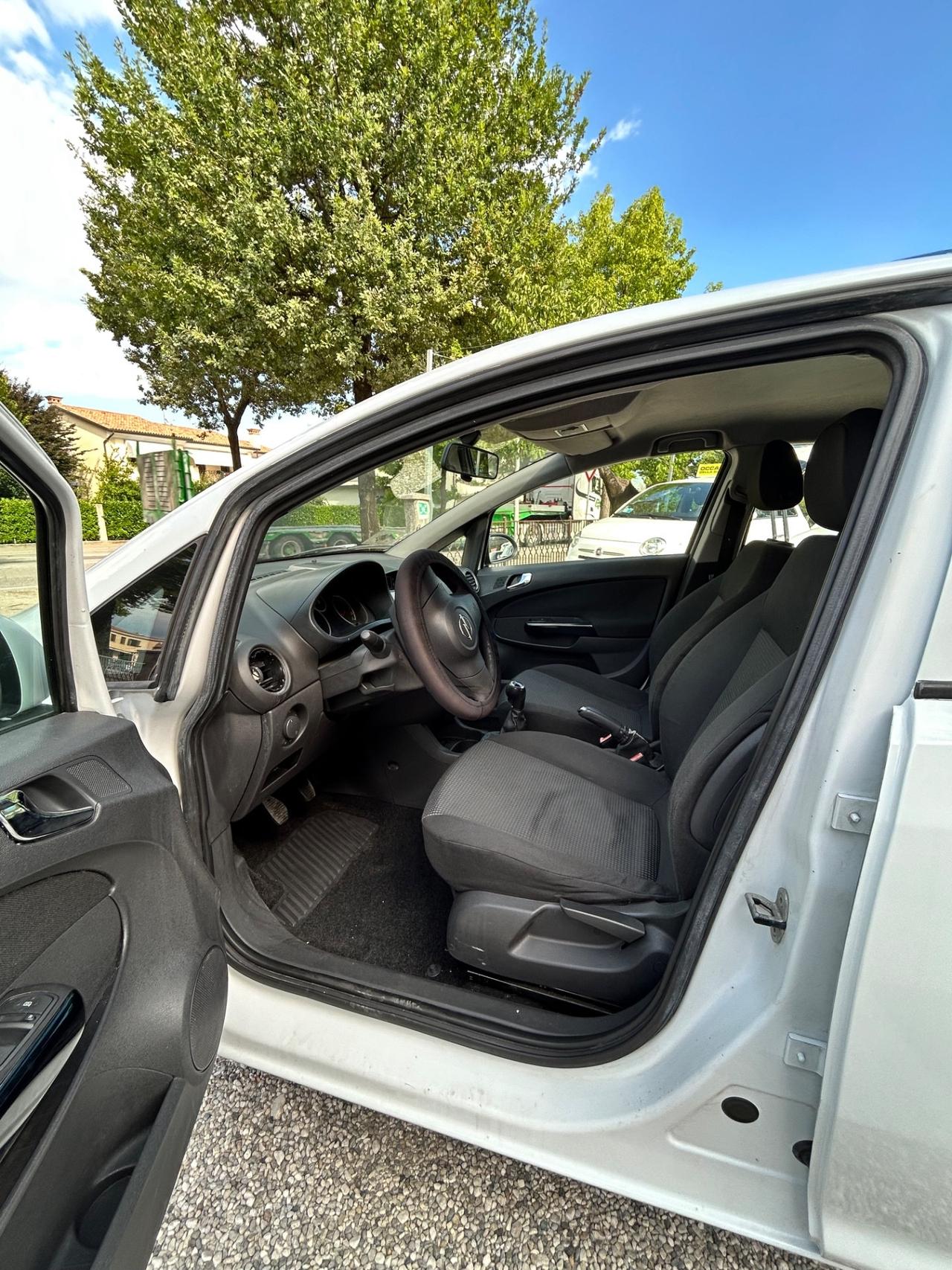 Opel Corsa 1.3 CDTI 75CV ecoFLEX 5 porte Cosmo